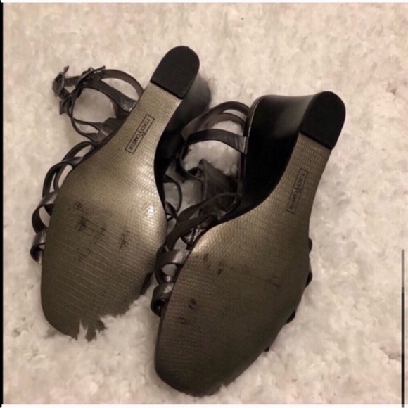 Vince Camuto Brianne pewter metallic strappy gladiator wedge sanda… - Picture 7 of 10